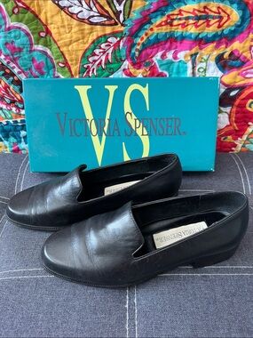 Victoria Spenser Black Leather Slip-On Loafers-Size 7W—NIB
